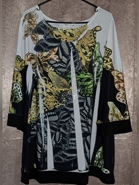 CATO WOMAN TOP Sz 18/20W